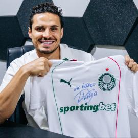 Leilão – Camisa Palmeiras II 2026 Branca Autografada por Raphael Veiga 
