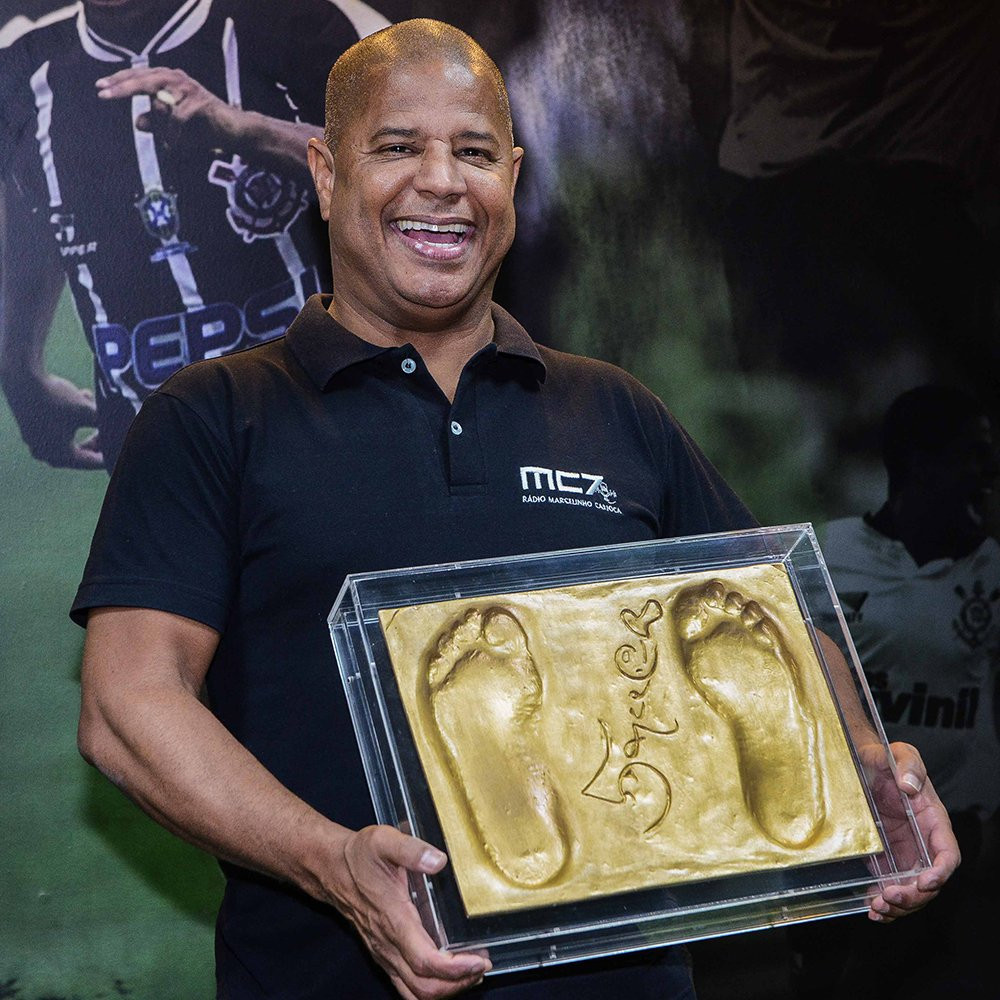 Escultura nº 1 d os pés - Marcelinho Carioca + Entrega presencial