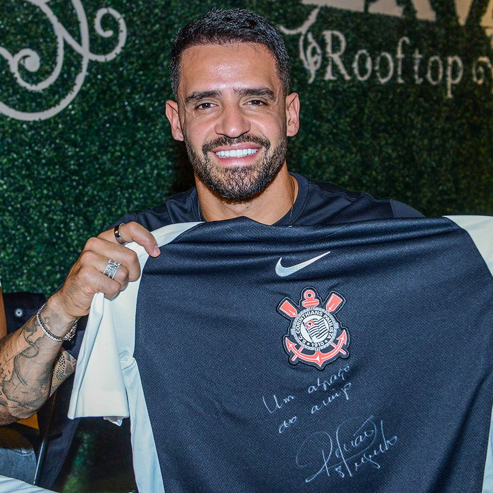 Pré-venda Camisa Corinthians ll autografada pelo R. Augusto + dedicatória 