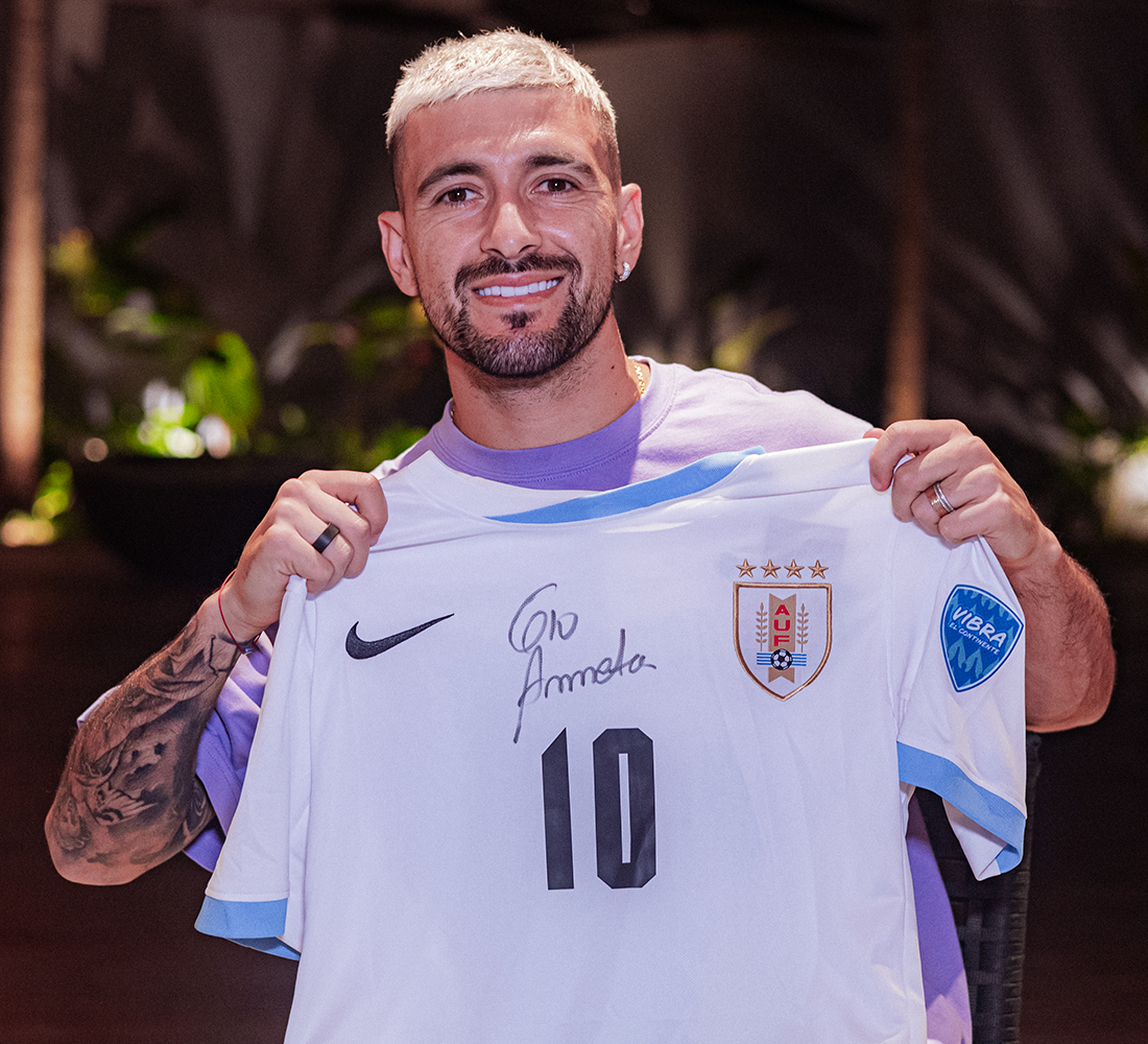  Camisa Sel. Uruguai II 2024 autografada pelo Arrascaeta