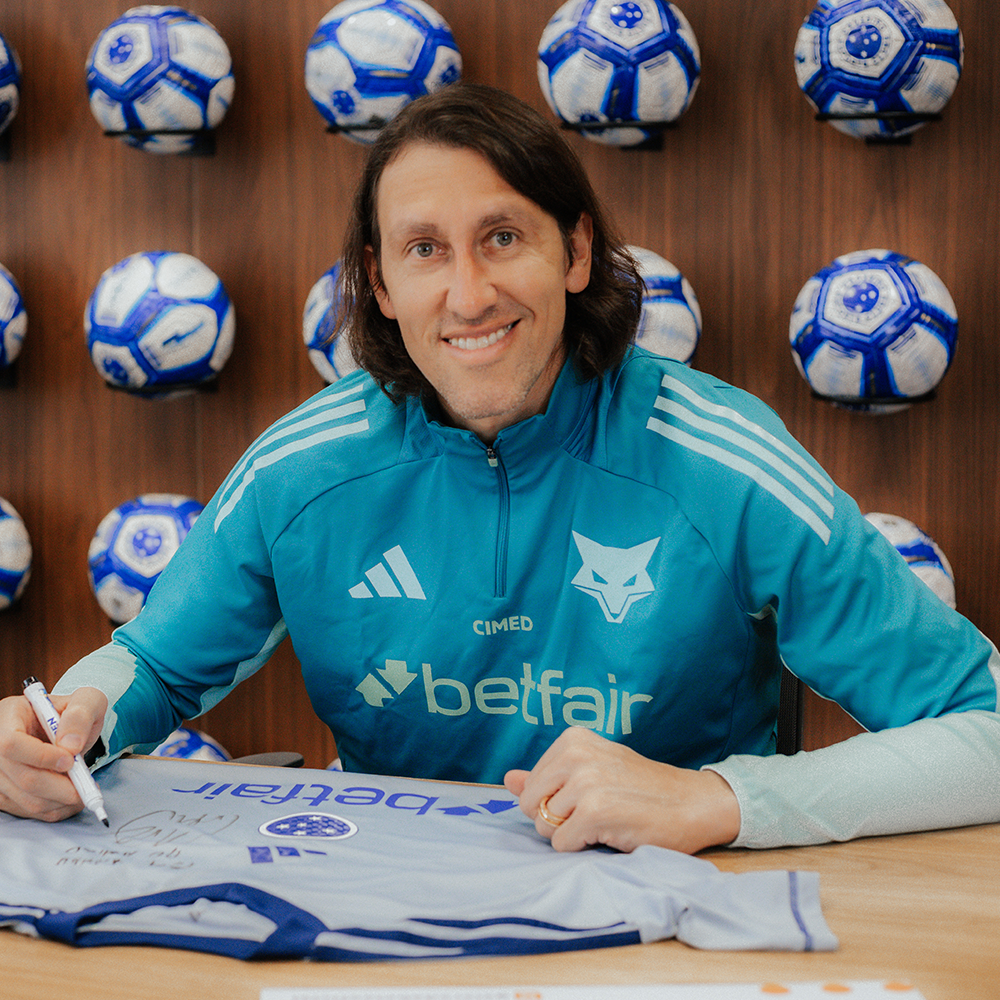 Pré-venda - Camisa de Goleiro do Cruzeiro autografada pelo Cássio, com dedicatória + vídeo (opcional)