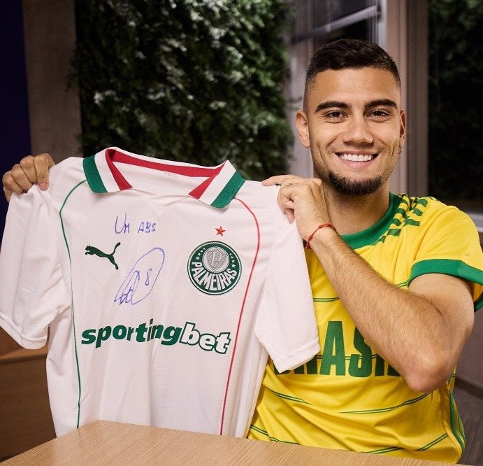 Camisa Palmeiras II 2026 Fem. autografada Andreas Pereira com dedicatória | Pré-venda