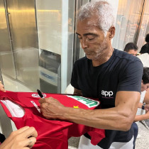 Camisa América 2009 autografada pelo Romário
