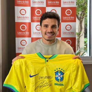 Camisa Brasil I 2023 - Raphael Veiga - autografada