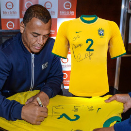 Camisa Brasil I 2000/2002 - Cafu - Autografada