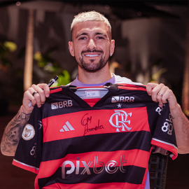Manto Flamengo I 2024 Patrocínio - Arrascaeta - Autografado