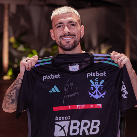 Manto Flamengo 3 2023 Patrocínio - Arrascaeta - Autografado