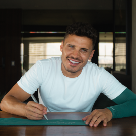 Pré-Venda Manguito autografado pelo Raphael Veiga