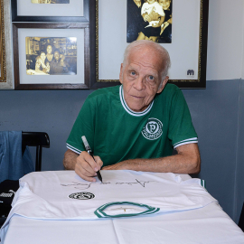 Pré-venda Camisa Palmeiras 1973 - Branca - Autografada com dedicatória do Ademir da Guia + Vídeo Mensagem
