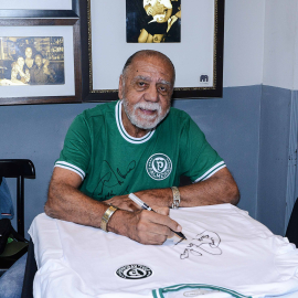 Pré-venda Camisa Palmeiras 1973 - Branca - Autografada com dedicatória do César Maluco + Vídeo Mensagem