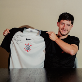 Pré-venda Camisa Corinthians I Infantil autografada pelo Garro com dedicatória em seu nome + foto + vídeo mensagem (opcional)