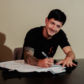 Pré-venda Camisa Corinthians l Fem. autografada pelo Garro com dedicatória em seu nome + foto + vídeo mensagem (opcional)