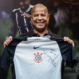 Pré-Venda Camisa Corinthians 2025 autografada pelo Marcelinho Carioca com dedicatória + vídeo mensagem